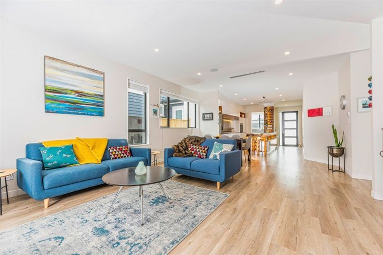 Photo of property in 14 Hato Road, Hobsonville, Auckland, 0616