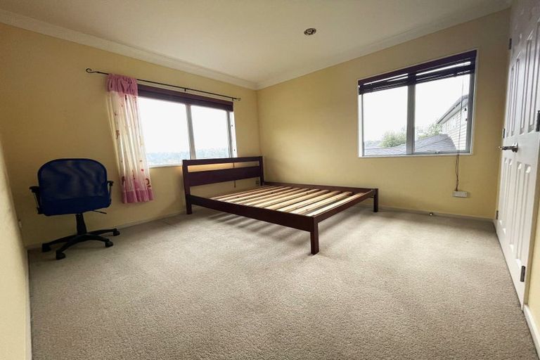 Photo of property in 105 Laurel Oak Drive, Schnapper Rock, Auckland, 0632