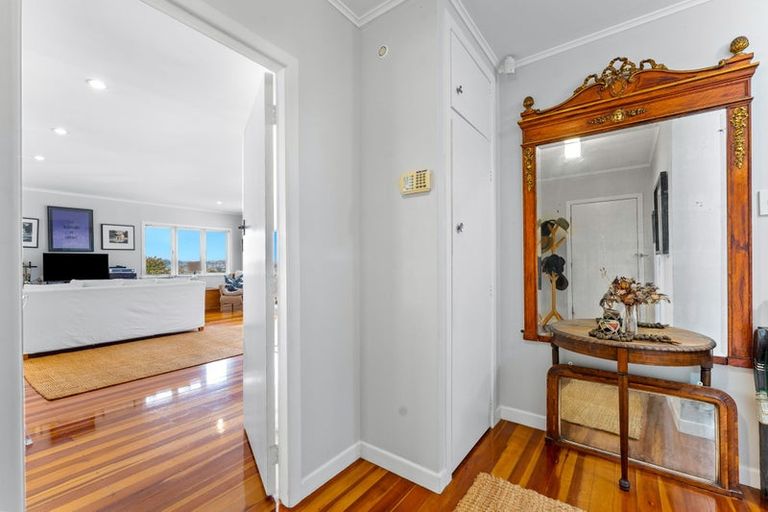 Photo of property in 1/73 Birkdale Road, Birkdale, Auckland, 0626