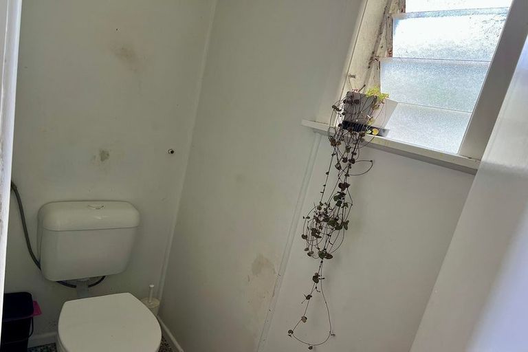 Photo of property in 65 Anzac Road, Morningside, Whangarei, 0110