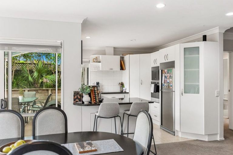 Photo of property in 4 Hendrika Court, Hobsonville, Auckland, 0618