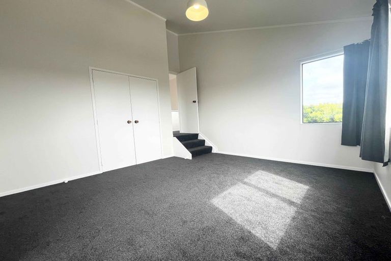 Photo of property in 16 Ebony Place, Massey, Auckland, 0614