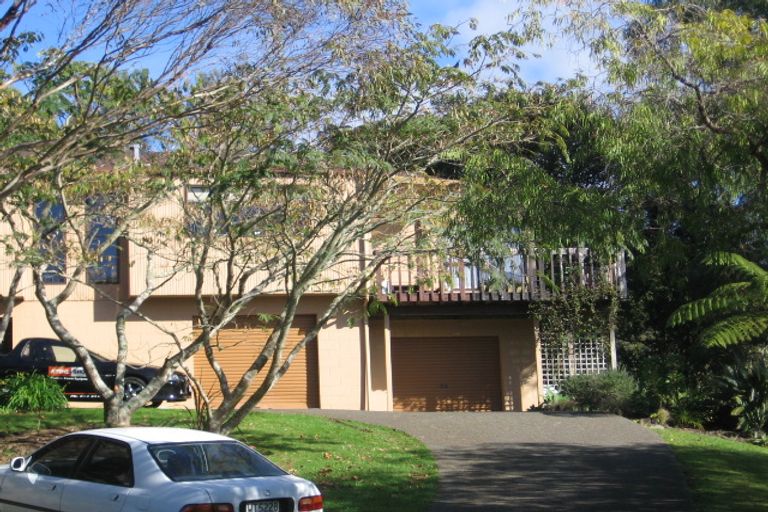 Photo of property in 16 Laingfield Terrace, Laingholm, Auckland, 0604