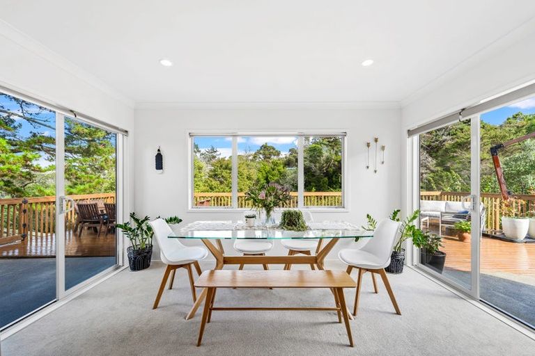 Photo of property in 1143a Whangaparaoa Road, Tindalls Beach, Whangaparaoa, 0930