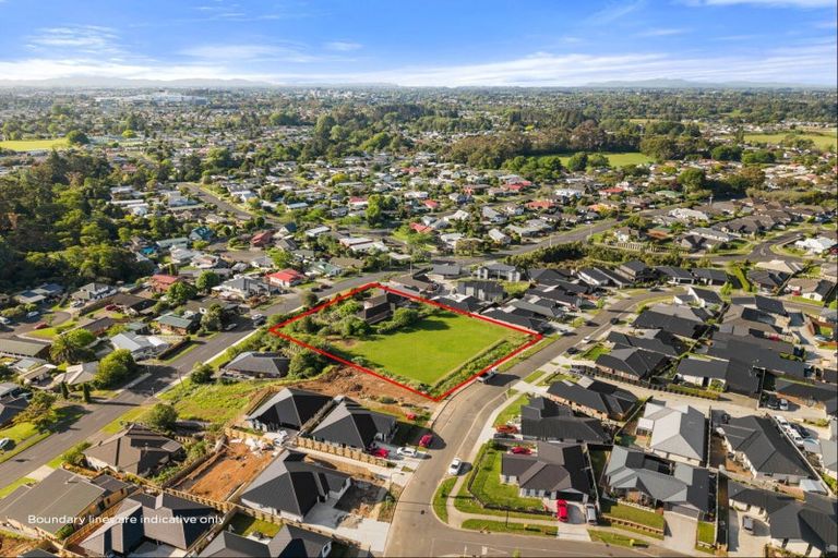 Photo of property in 61 Dixon Road, Glenview, Hamilton, 3206