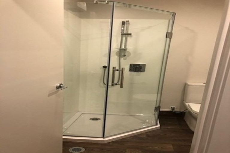 Photo of property in 4/9 Marlene Avenue, Te Atatu South, Auckland, 0610