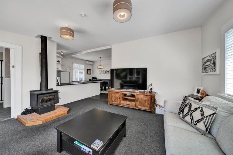 Photo of property in 128 Miranda Street, Stratford, 4332