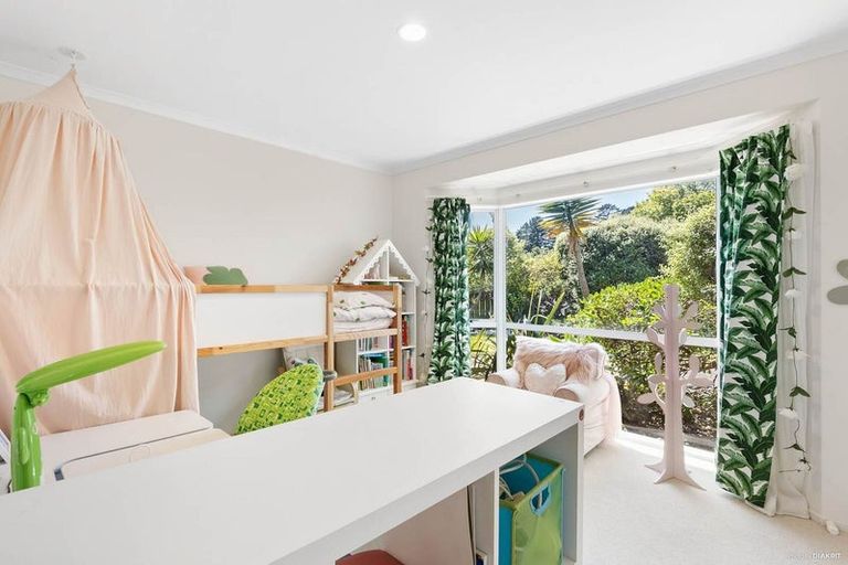 Photo of property in 22 John Brooke Crescent, East Tamaki Heights, Auckland, 2016