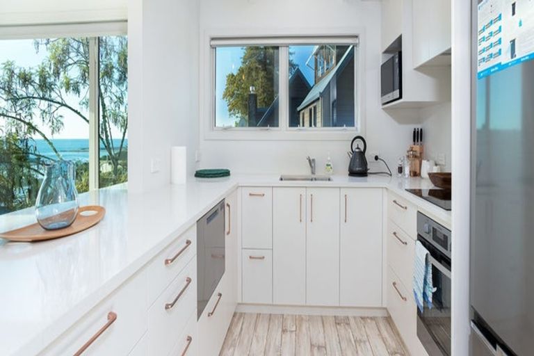Photo of property in 4 The Cliffs, Britannia Heights, Nelson, 7010