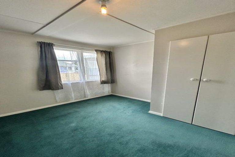 Photo of property in 3 Hanson Grove, Stokes Valley, Lower Hutt, 5019