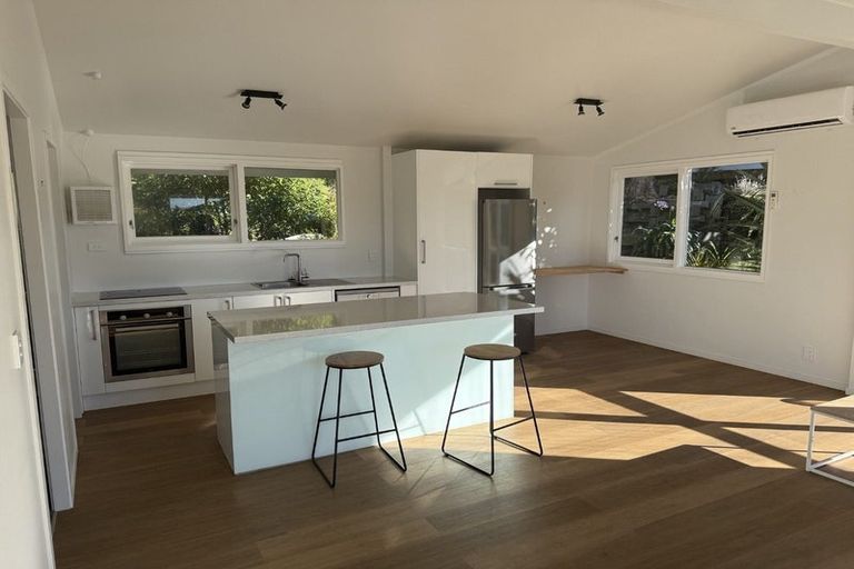 Photo of property in 12 Chartwell Drive, Crofton Downs, Wellington, 6035