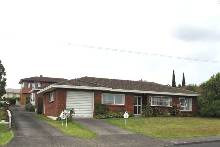 Photo of property in 3/3a Gordon Avenue, Forrest Hill, Auckland, 0620