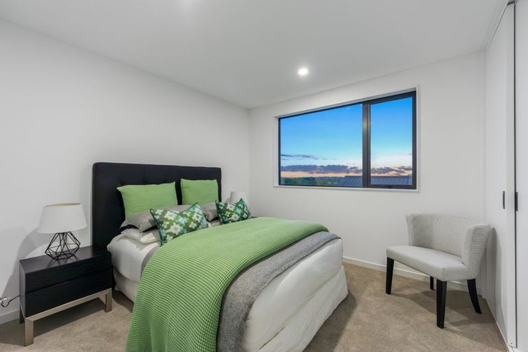 Photo of property in 17 Tupa Street, Long Bay, Auckland, 0630