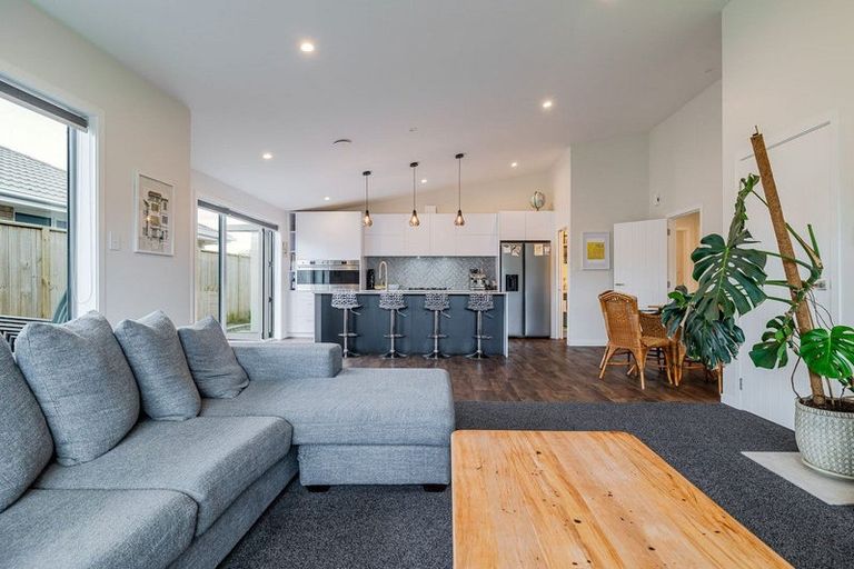 Photo of property in 58 Freedom Drive, Kelvin Grove, Palmerston North, 4414