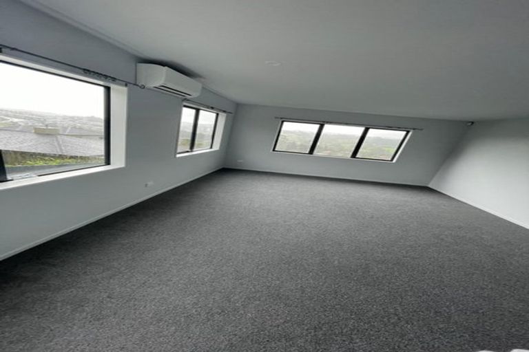 Photo of property in 262a Sturges Road, Henderson, Auckland, 0612