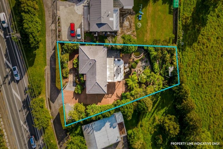 Photo of property in 470 Don Buck Road, Massey, Auckland, 0614
