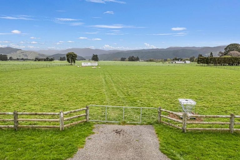 Photo of property in 291a Kimberley Road, Levin, 5571