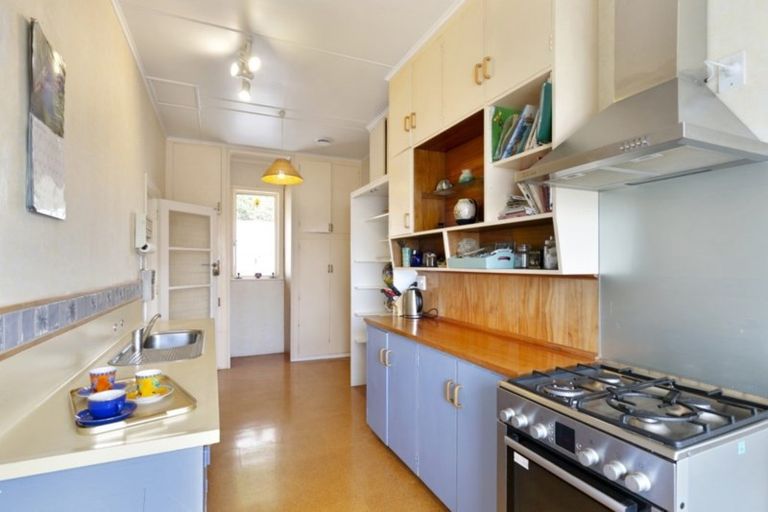 Photo of property in 82 Duncan Terrace, Kilbirnie, Wellington, 6022