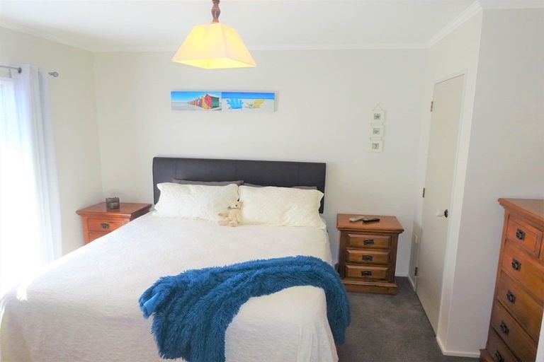 Photo of property in 71 Seabury Avenue, Foxton Beach, Foxton, 4815