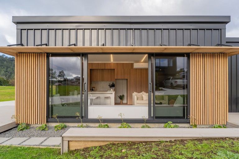 Photo of property in 11 Pinnacles Lane, Pauanui, 3579