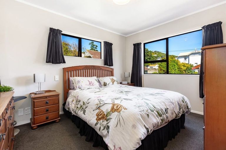Photo of property in 10b Mersey Street, Island Bay, Wellington, 6023