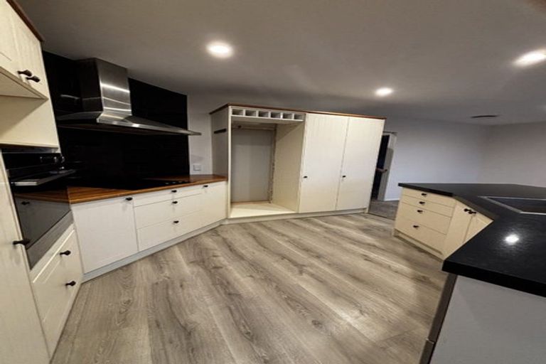 Photo of property in 361 Tukapa Street, Hurdon, New Plymouth, 4310