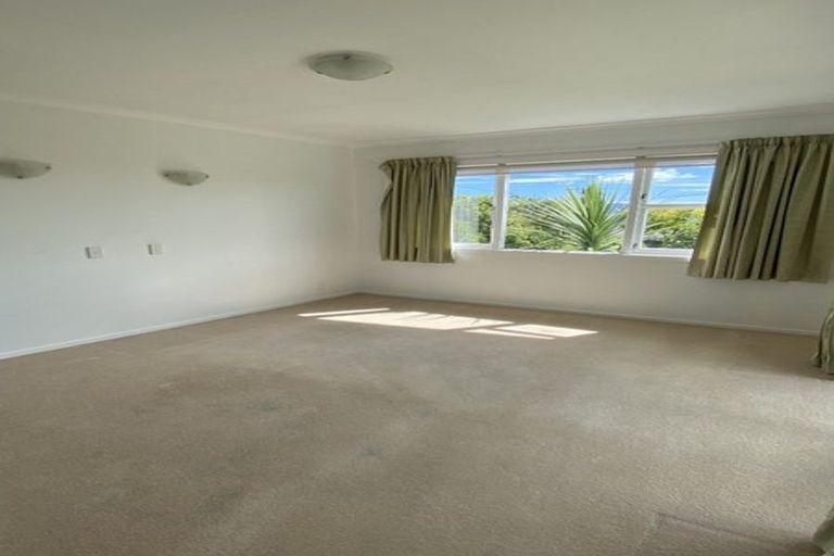Photo of property in 9 Kotare Street, Waikanae, 5036
