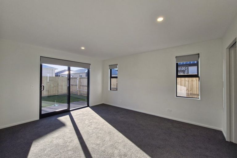 Photo of property in 8 Rita Angus Road, Belfast, Christchurch, 8051