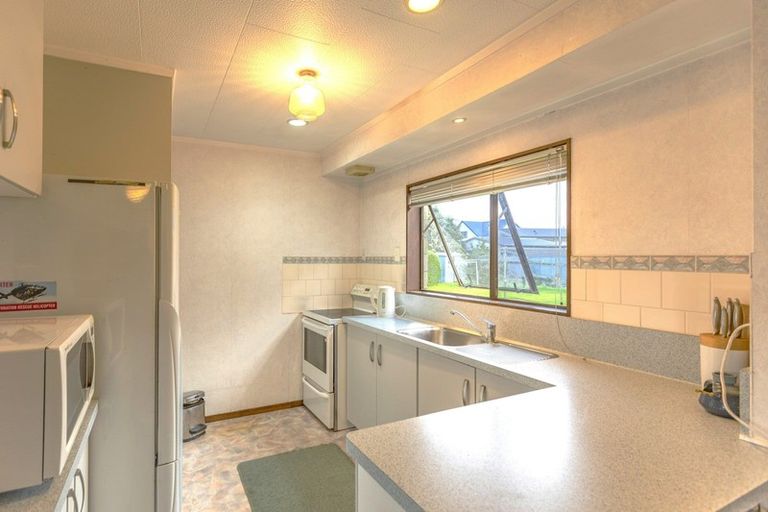 Photo of property in 6 Willow Grove, Waipukurau, 4200