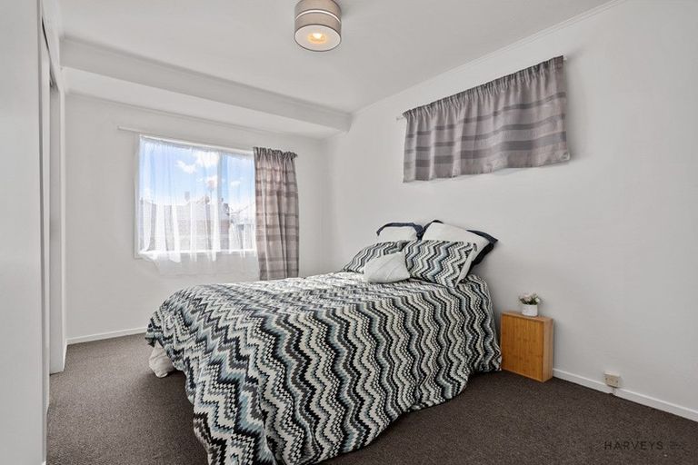 Photo of property in 10 Hinerau Street, Henderson, Auckland, 0612