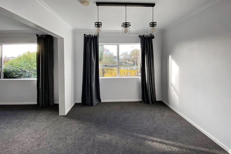 Photo of property in 14 Hillcrest Drive, Kelvin Grove, Palmerston North, 4414