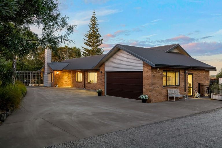 Photo of property in 15 Joblin Road, Wainui, Silverdale, 0994