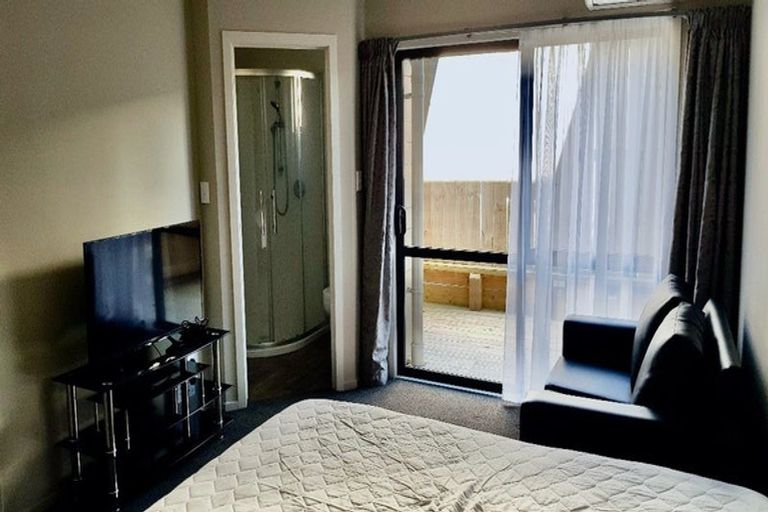 Photo of property in 29u5 Seddon Road, Frankton, Hamilton, 3204