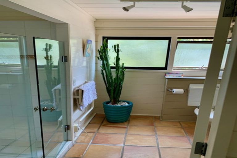 Photo of property in 34 Harbour View Road, Leigh, 0985