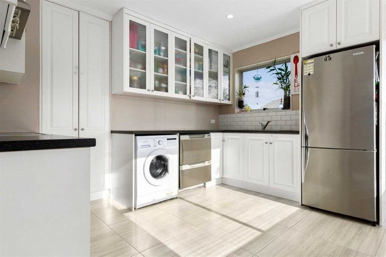 Photo of property in 2/264 Hoon Hay Road, Hoon Hay, Christchurch, 8025