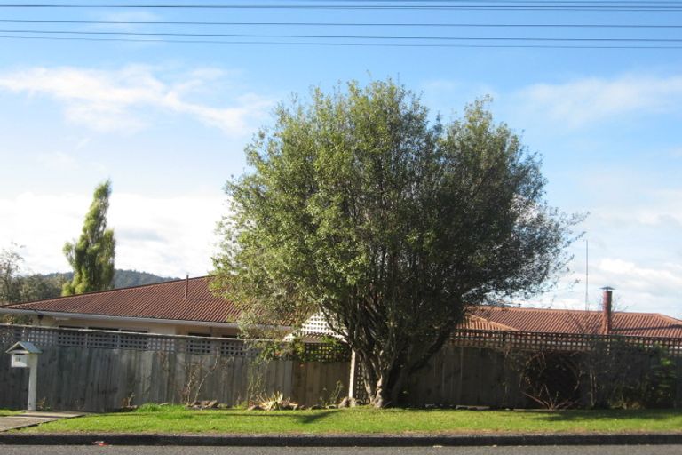 Photo of property in 12 Mcmillan Avenue, Te Kamo, Whangarei, 0112
