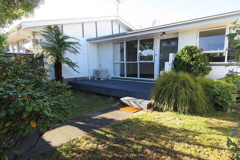 Photo of property in 2/26 Mona Vale Avenue, Riccarton, Christchurch, 8011
