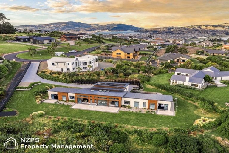 Photo of property in 49 Highgrove, Saint Clair, Dunedin, 9012