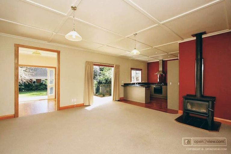 Photo of property in 194 Tukapa Street, Westown, New Plymouth, 4310