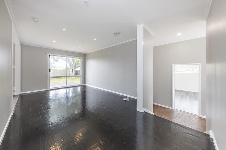 Photo of property in 81 Friedlanders Road, Manurewa, Auckland, 2102