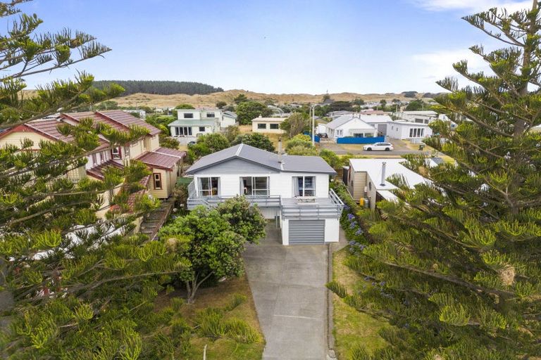 Photo of property in 30 Rapaki Street, Koitiata, Wanganui, 4581