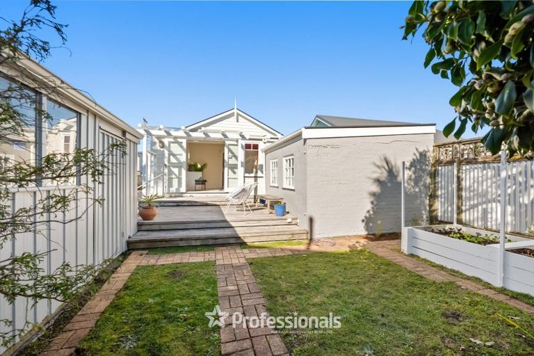 Photo of property in 17 William Street, Petone, Lower Hutt, 5012