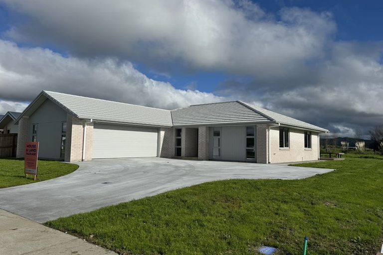 Photo of property in 165 Kupe Drive, Whitianga, 3510