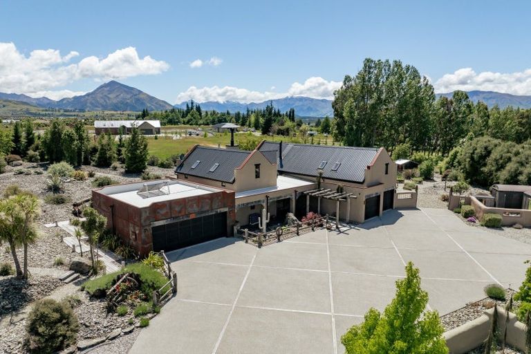 Photo of property in 9 Balneaves Lane, Albert Town, Wanaka, 9382