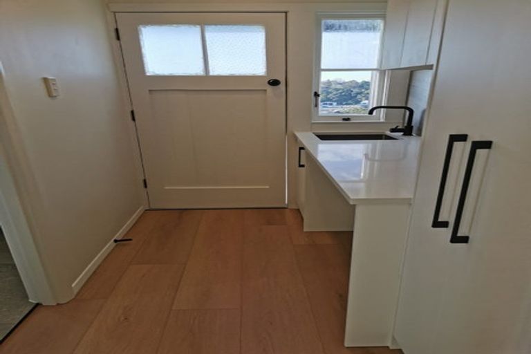 Photo of property in 141 Colwill Road, Massey, Auckland, 0614