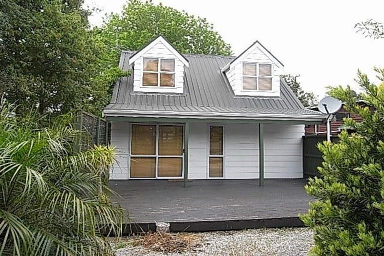 Photo of property in 2/53 Newington Road, Henderson, Auckland, 0612