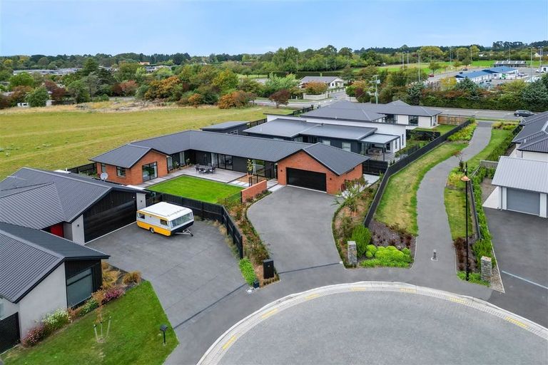 Photo of property in 21 Maurice James Way, Prebbleton, 7604