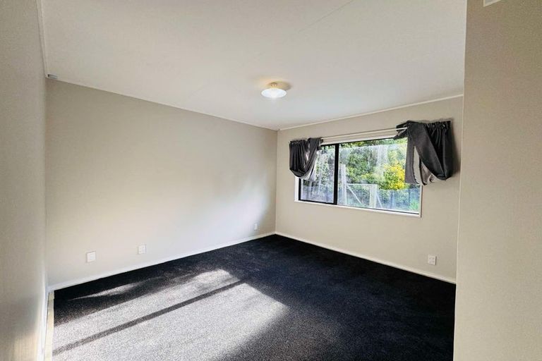 Photo of property in 4 Newland Court, Palmerston North, 4410