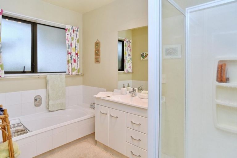 Photo of property in 17v Matawai Close, Rangiora, 7400