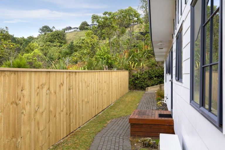 Photo of property in 1/19 Brunette Drive, Acacia Bay, Taupo, 3330